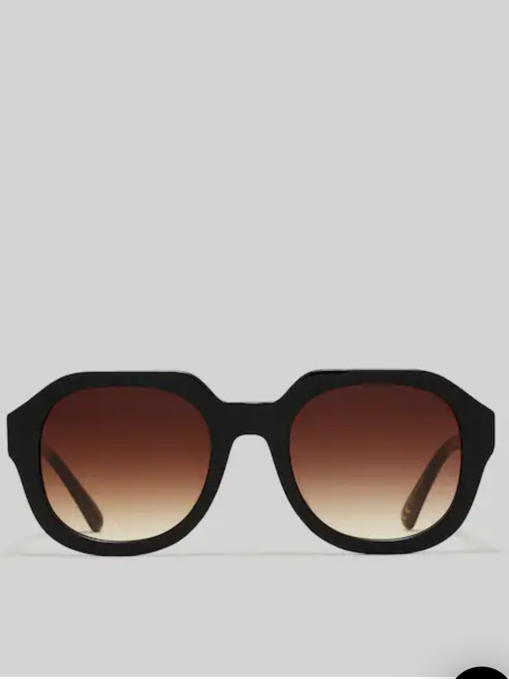 Madewell Rakelle Black Frame with Brown Gradient Lenses Round Sunglasses